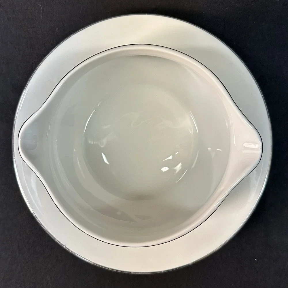 Crown Victoria 'Lovelace' Gravy Boat Attached‎ Plate Double Spouts Platinum Trim